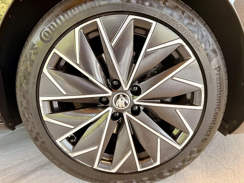 Škoda Superb iV 1.4 TSi 160 Kw PHEV L&K - fotka 32 z 33