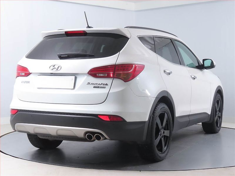 Hyundai Santa Fe (2015) Premium 2.2 CRDi, 4X4 - fotka 5 z 15