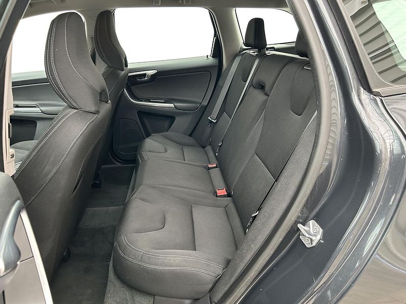 Volvo XC60 2.0 . . - fotka 10 z 25