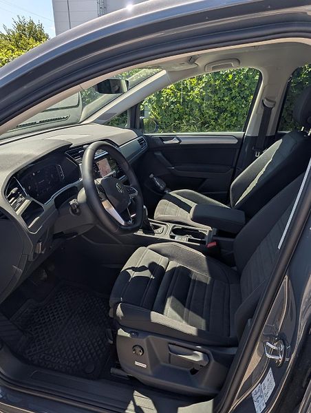 Volkswagen Touran (2026) 2,0 TDI 7DSG People  - fotka 6 z 7