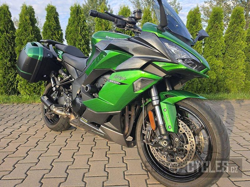 Kawasaki Ninja 1000 SX (2020) - fotka 2 z 20