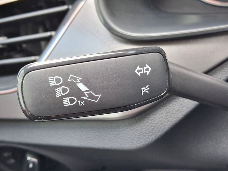 Škoda Scala (2020) Style DSG 1,5TSi 110kW - fotka 17 z 32