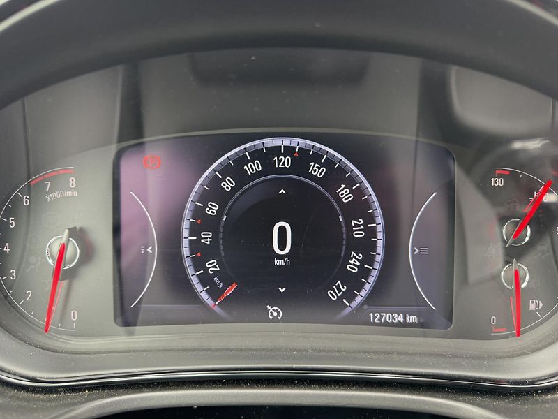 Opel Insignia 1.6 SIDI XENON NAVIGACE TAŽNÉ - fotka 18 z 48