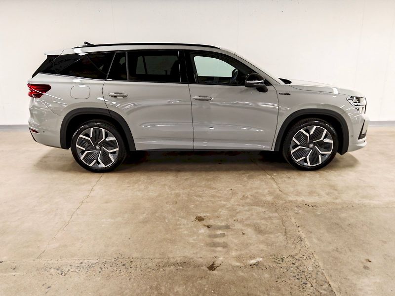 Škoda Kodiaq (2025) iV 1.5 TSI 150 kW DSG Sportlin - fotka 28 z 34