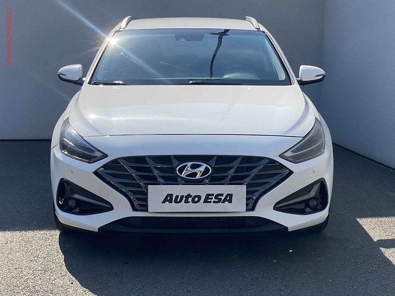 Hyundai i30 (2021) 1.5 T-GDi, 2.maj,ČR, Smart - fotka 2 z 19