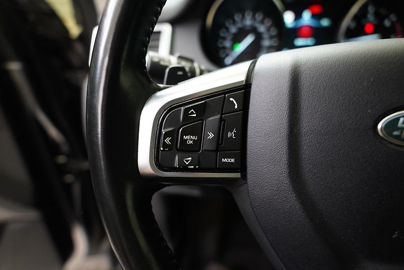 Land Rover Discovery Sport - fotka 14 z 25