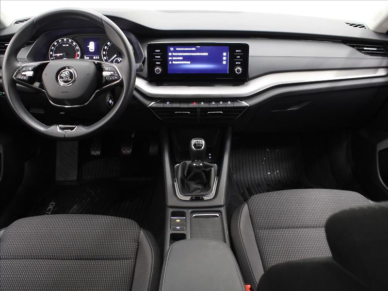 Škoda Octavia 2,0 TDi MT Ambition 47tkm. ČR - fotka 8 z 23