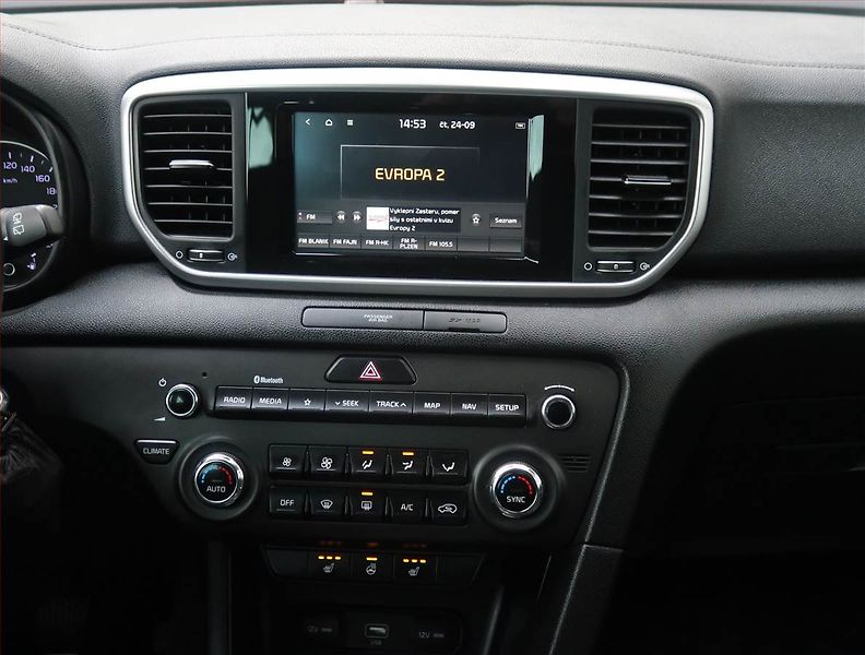 Kia Sportage (2019) 1.6 T-GDI, 4X4, ČR,1.maj - fotka 12 z 21