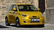 Fiat 500 je stále krásné auto. Nyní už nemusí být jen elektrický.