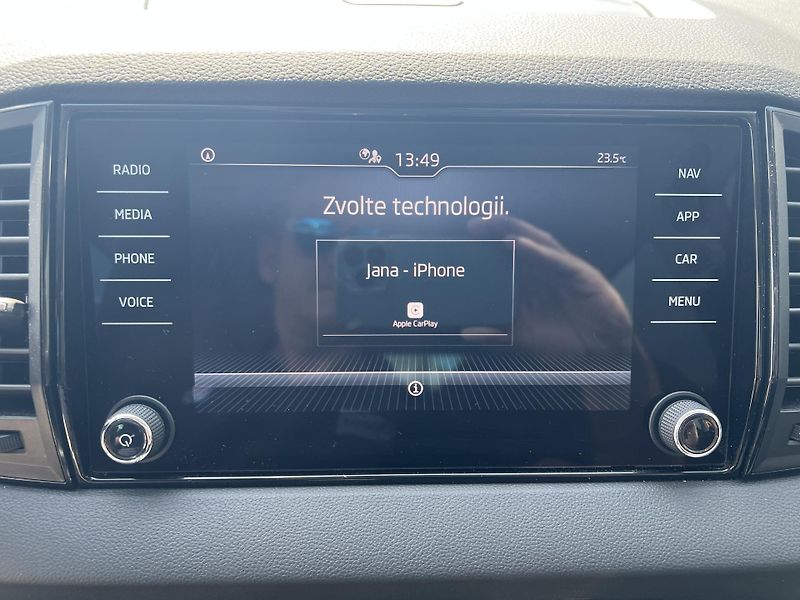 Škoda Karoq (2024) 1. majitel, Koupeno nové v ČR - fotka 16 z 29