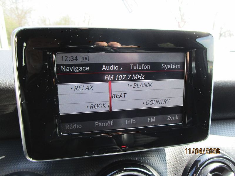 Mercedes-Benz Třídy A 1,6-90KW-NOVÝ OLEJ+FILTRY - fotka 17 z 29