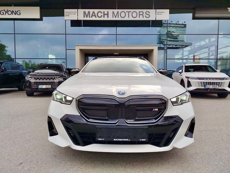 BMW Ostatní M60 xDrive Touring TOP - fotka 3 z 23