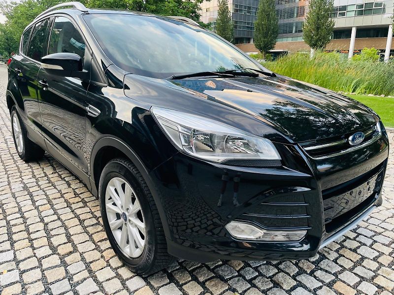 Ford Kuga 2.0TDCi 4x4 MAN TAŽNÉ SERVISKA - fotka 7 z 47