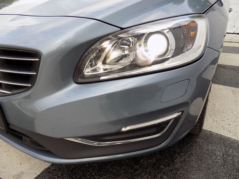 Volvo V60 (2016) 2.0-D4/Inscription/LED/DPH/ - fotka 41 z 44