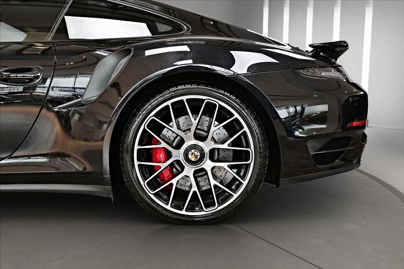 Porsche 911 Turbo / BURMESTER /CHL.SED - fotka 9 z 25
