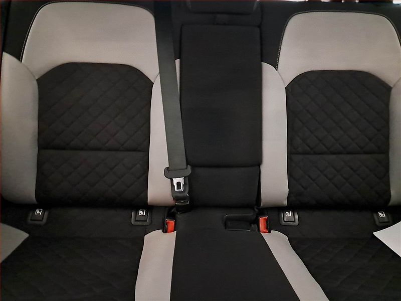 Kia Pro_Ceed (2019) GT-Line 1.4 T-GDI, Serv.kniha - fotka 10 z 19