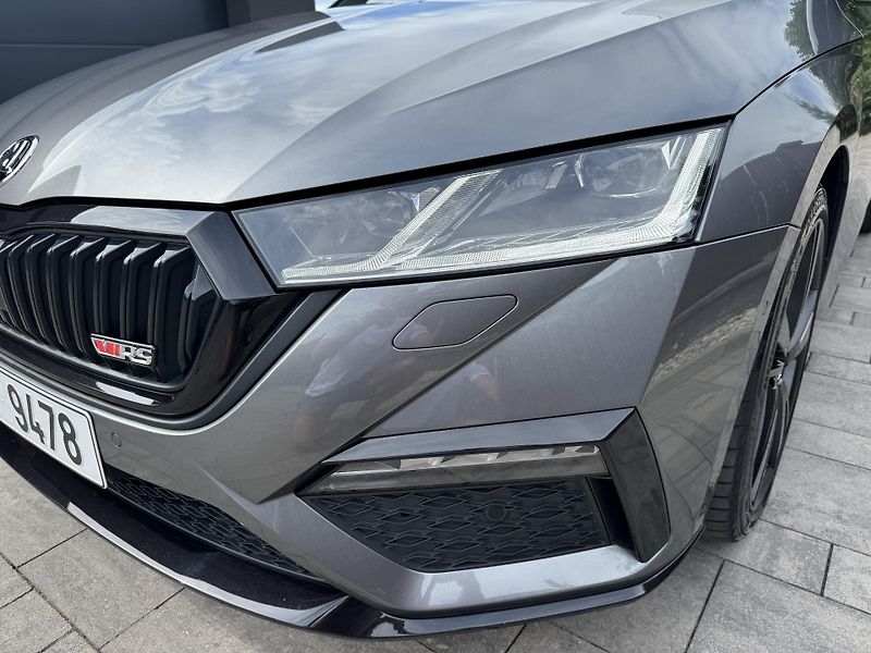 Škoda Octavia (2023) RS 2.0 TSI 180kW DSG | MATRIX - fotka 13 z 44