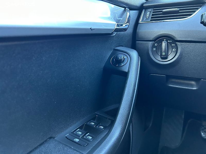 Škoda Octavia (2017) 1.6 TDi 85KW - fotka 24 z 25