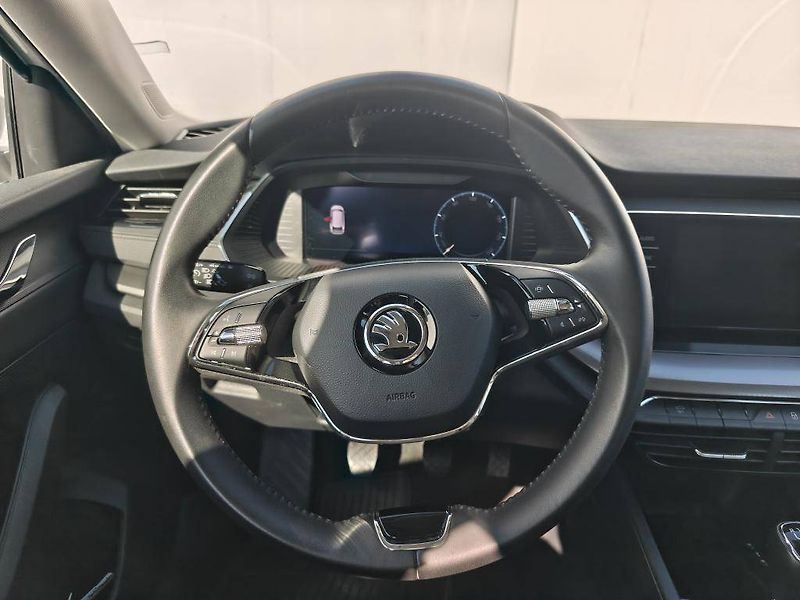 Škoda Octavia Ambition 6MP 2,0TDI - fotka 11 z 21