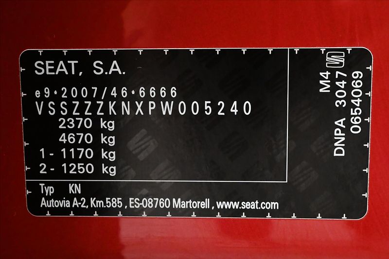 Seat Tarraco 2,0 TSI 180 kW 4x4 DSG X-Perie - fotka 12 z 33