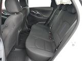 Hyundai i30 (2018) 1.4T-GDi, 2.maj,ČR, AC, park - náhled 10