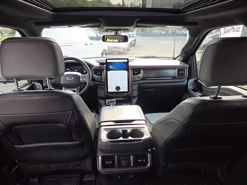 Ford F-150 (2023) ELEKTRO - LIGHTNING - fotka 11 z 19