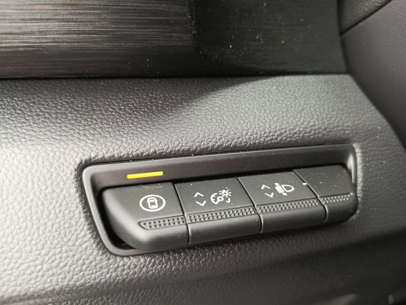 Renault Trafic (2025) L2 Equilibre Blue dCi 150 Comb - fotka 28 z 28