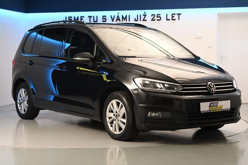 Volkswagen Touran (2023) 2.0 LED DSG ACC Tažné COMFORTL - fotka 4 z 32