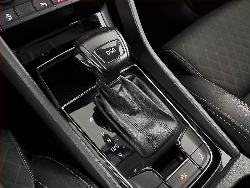 Škoda Karoq (2021) Style 1.5 TSI - fotka 13 z 16