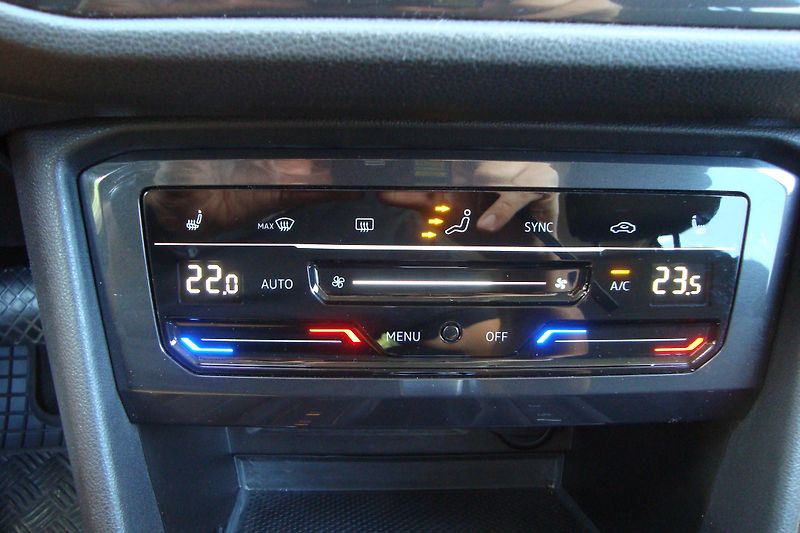 Volkswagen Tiguan Allspace (2023) 2.0TDi, AUT - fotka 48 z 73