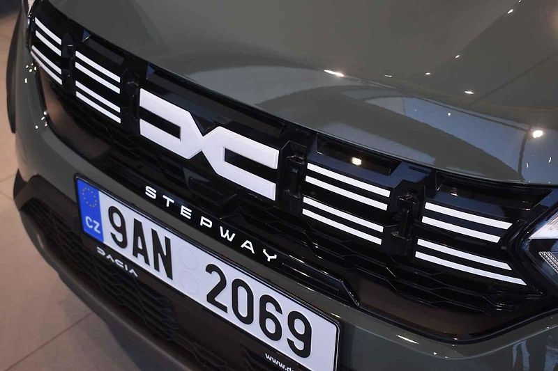 Dacie s novými příděmi jsou již u tuzemských dealerů