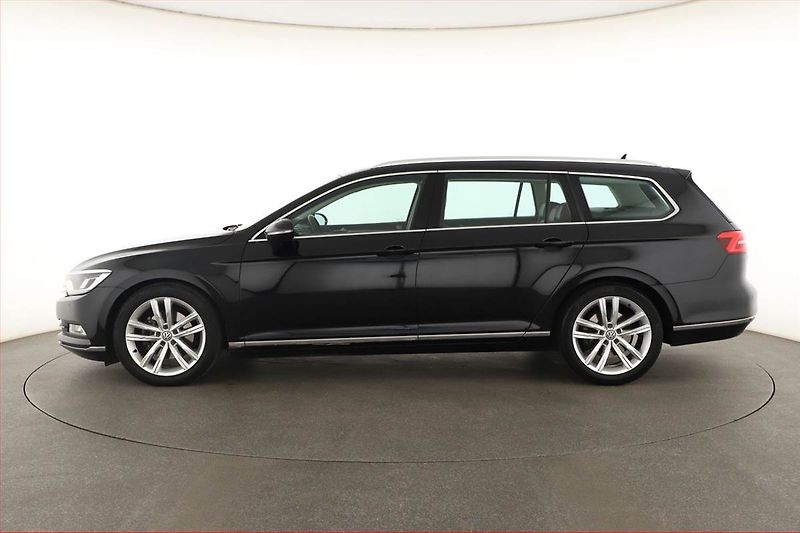 Volkswagen Passat (2015) Highline 2.0 TDI, Tempomat - fotka 3 z 20