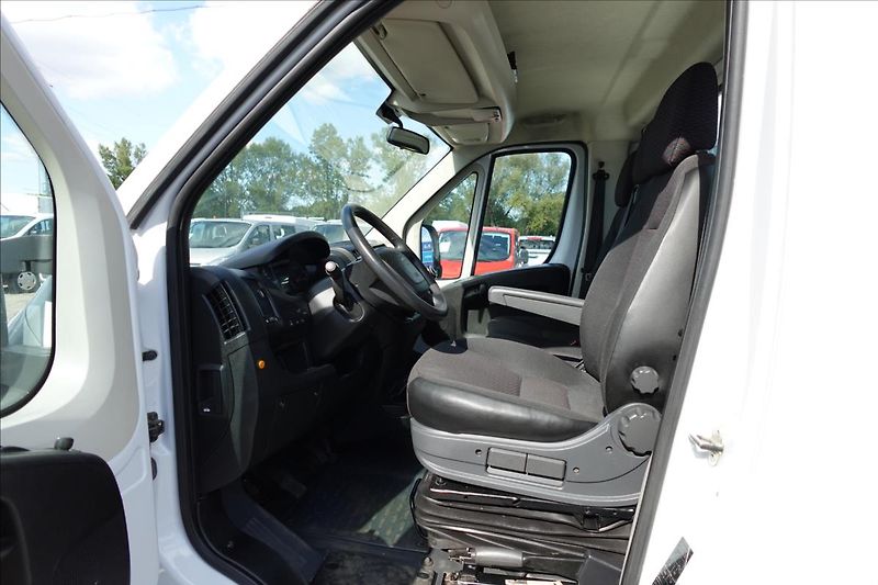 Peugeot Boxer 2,0 HDI  SKLOPKA KLIMA - fotka 27 z 39