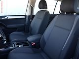 Volkswagen Touran (2017) 1.6TDI, AC - náhled 9