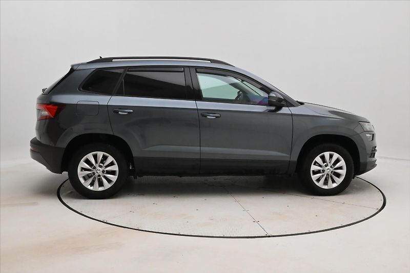 Škoda Karoq 1,6 TDI 85 kW Ambition Záruka - fotka 4 z 30