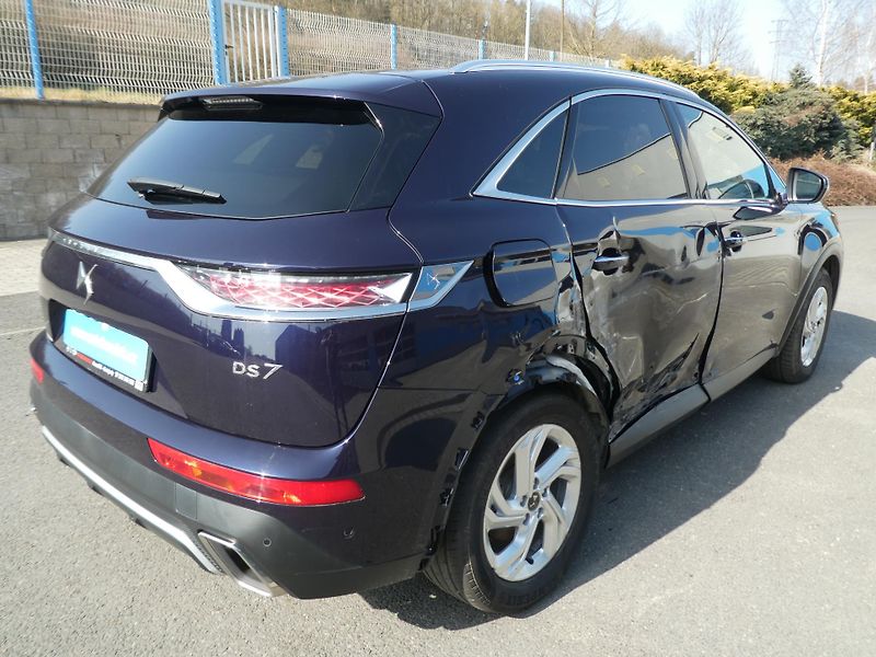 DS Automobiles DS7 Crossback 1,6i 133kW automat kůže navi  - fotka 4 z 15