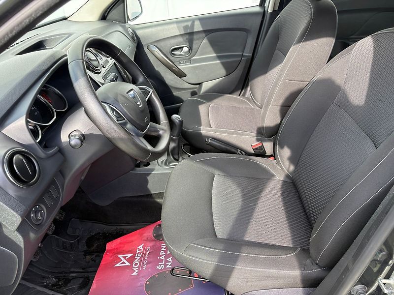 Dacia Logan 1.0, 54kW, Klima, Tažné - fotka 7 z 16