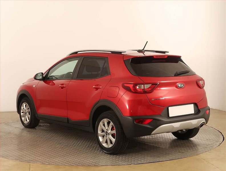 Kia Stonic (2021) 1.2 DPI, Serv.kniha - fotka 4 z 16