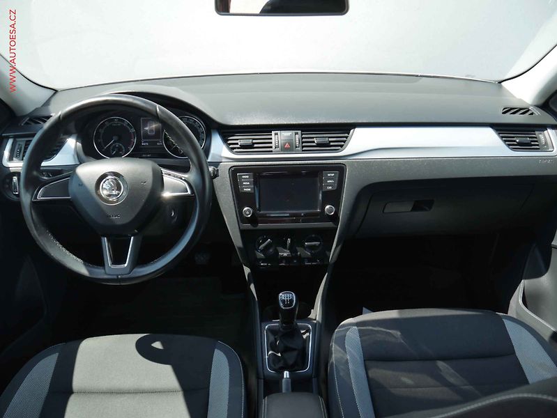 Škoda Rapid (2018) 1.0 TSI, ČR, Ambition - fotka 8 z 13
