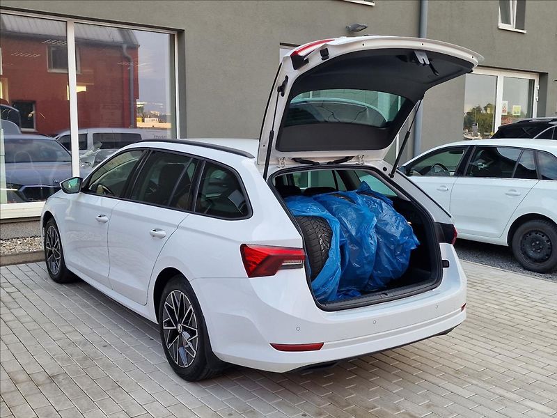 Škoda Octavia 2.0 TDI 110kW Combi,ČR,1.Maj. - fotka 41 z 50