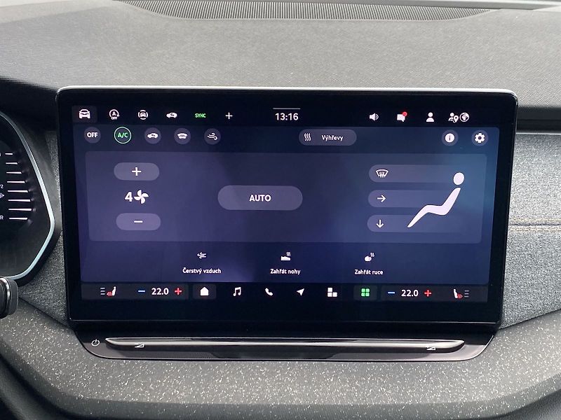 Škoda Octavia (2025) Combi 1.5 TSI Top Selection - fotka 15 z 36
