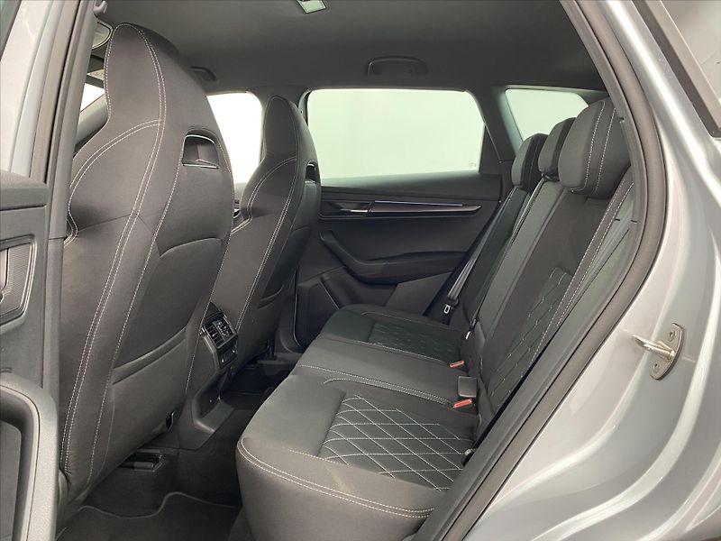 Škoda Karoq 2,0 TDI 110kW DSG SportLine - fotka 6 z 28