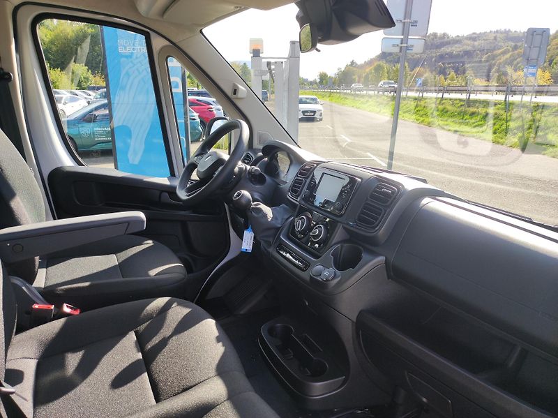 Peugeot Boxer (2026) Valník 3500 L3 140k MAN6 - fotka 10 z 21