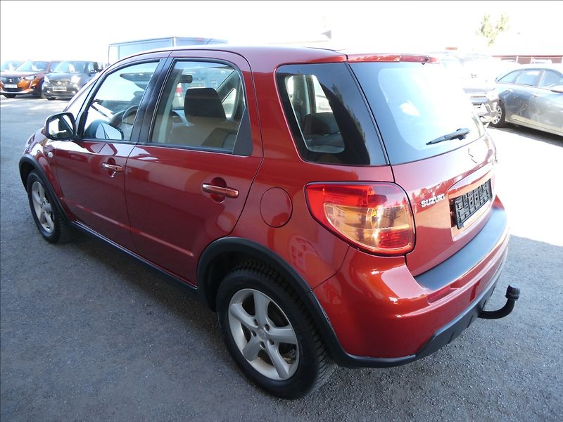 Suzuki SX4 1,5 73kW GLX,2x kola,závěs,kli - fotka 7 z 39