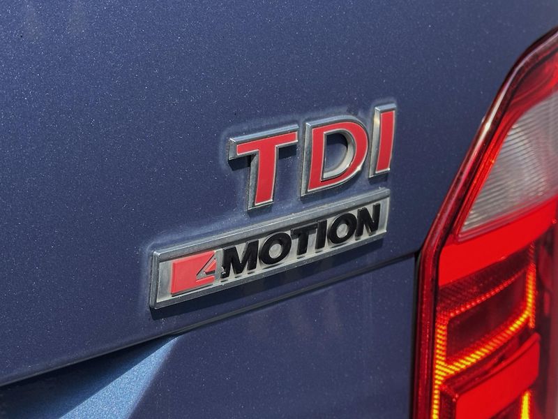 Volkswagen Multivan (2016) 2.0TDi DSG 4M Highline, DPH - fotka 50 z 54