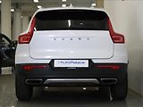 Volvo XC40 2,0 T4 140kW Insc. H/K 1.maj.Č - náhled 3