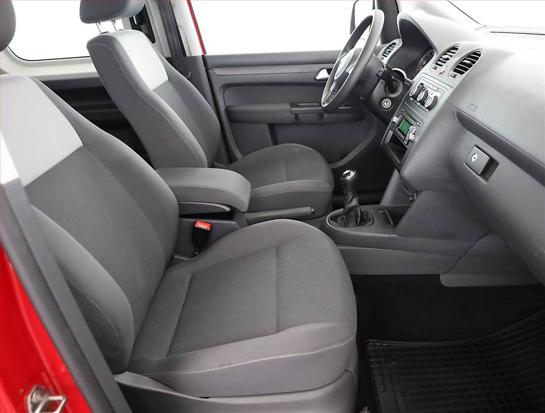 Volkswagen Caddy (2014) 1.6 TDi, 5Míst, ČR, 1Maj, DPH - fotka 7 z 10