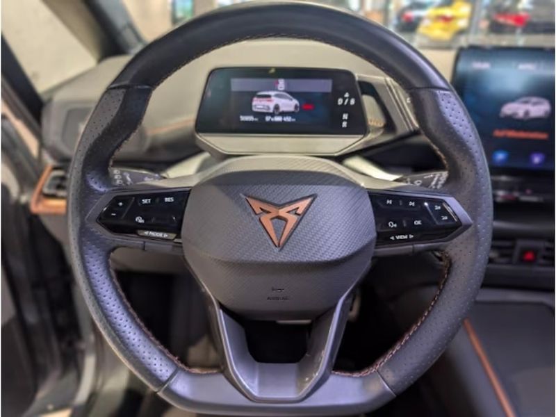 Cupra Born 150kW LED Carplay Vyhř.volant - fotka 9 z 10