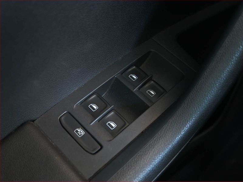 Škoda Octavia (2013) 1.8 TSI, Tempomat - fotka 17 z 17