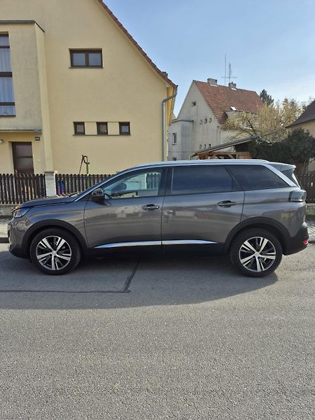 Peugeot 5008 (2022) - fotka 15 z 21